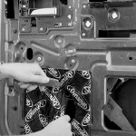 Dynamat-sound-deadening-installatio-cutting