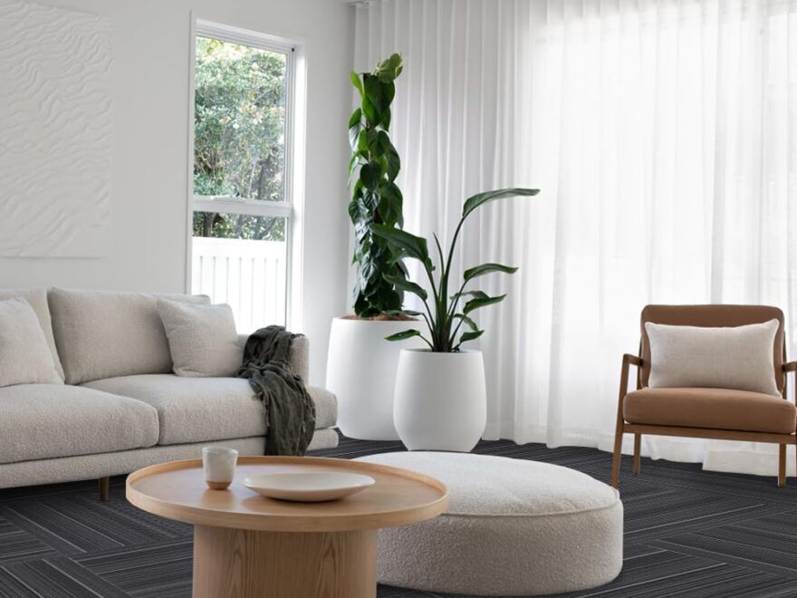 SUWUYUE commercial carpet tiles with dark striped texture in a square-tile pattern for a modern living room floor